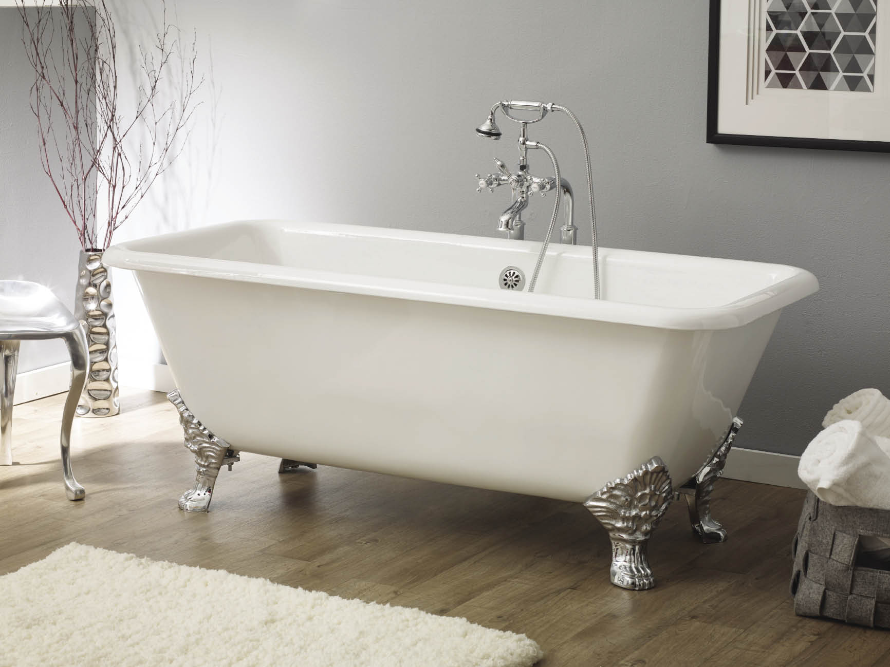 Какая ванна лучше. Ванна на лапах. Ванные с лапами. Bath material.