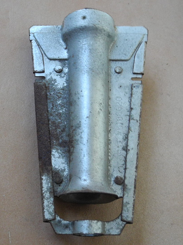 IMG3a_Corroded_burner_top